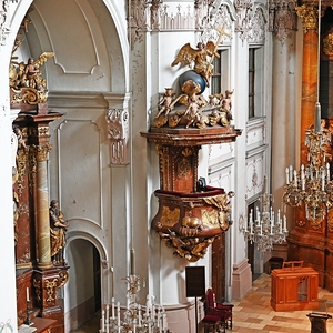 9 / © Wolfgang Hochreiter Kanzel: Gesamtansicht