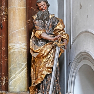 36 / © Wolfgang Hochreiter Kreuzaltar: Statue des Hl. Petrus