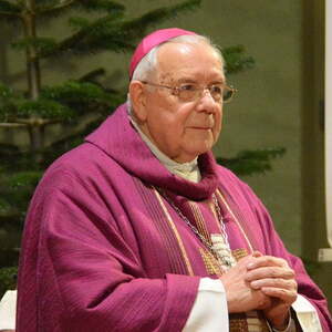 Bischof Maximilian Aichern